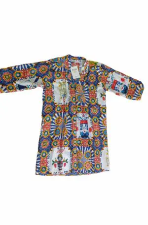 Caftano camicione fantasia teste con bottoni, tessuto coprente,manica 3 quarti con bottoncino per far manica corta.presenza di decorazioni con microperline. taglie: s/m; l/xl 100% cotone Spedizione Gratuita