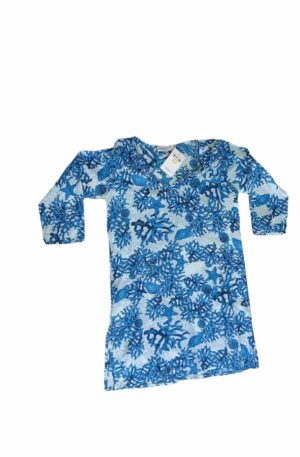 KAFTANO FANTASIA CORALLO BLU
MANICA 3 QUARTI,spacchette laterali,tessuto un po velato, scollo a V, presenza di microperline
TAGLIE: S/M; L/XL
100% COTONE Spedizione Gratuita