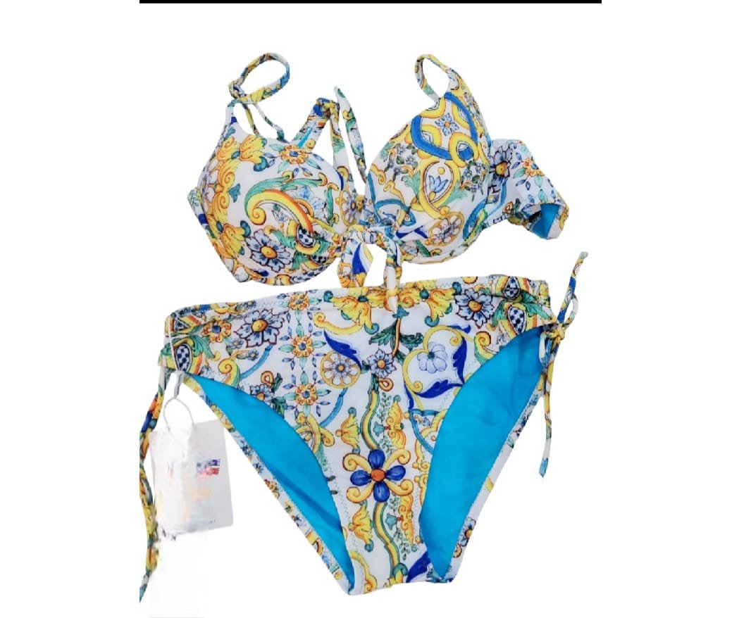 Bichni  coppa fiocco e ferretto ,slip culisse. Bratelline regolabili
Fantasia donna rosalia Spedizione Gratuita