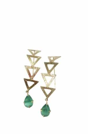Orecchini realizzati con ottone battuto e goccia verde acqua occhio di gatto. perno monachella lunga Lunghezza 6.5cmPeso 5gr Spedizione Gratuita Orecchini realizzati con ottone battuto e goccia verde acqua occhio di gatto. perno monachella lunga Lunghezza 6.5cmPeso 5gr Spedizione Gratuita