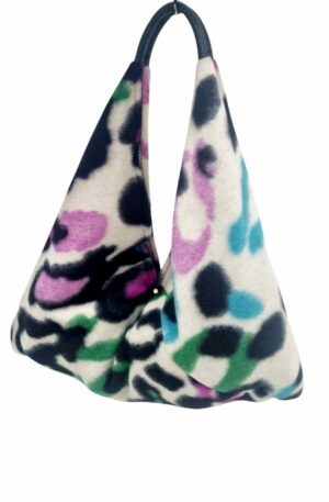 Borsa Sacca nuda in lana con manico in vera pelle e bottone magnetico. 
Misure 65x55x20 Spedizione Gratuita