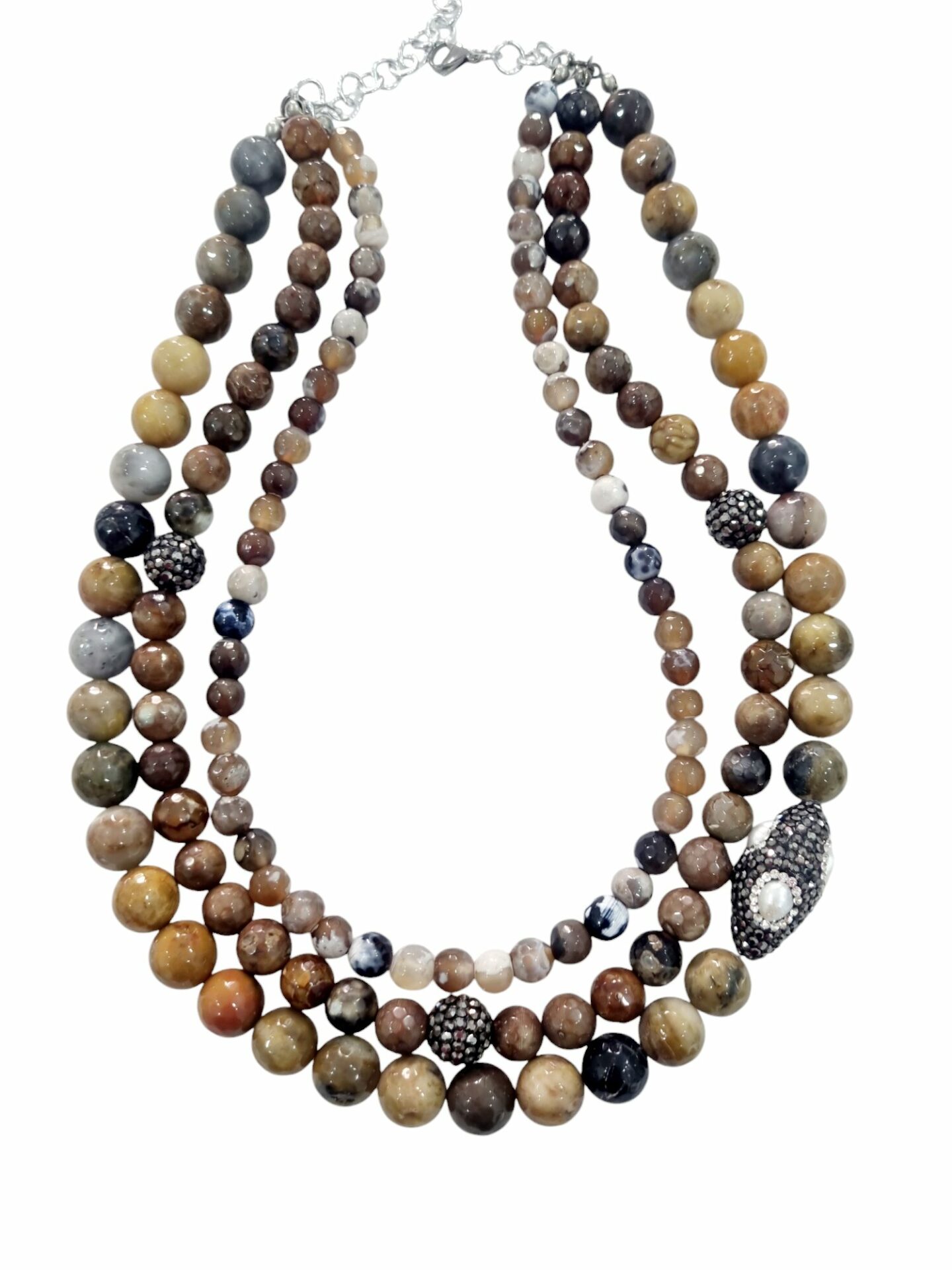 Collana realizzata artigianalmente con agata sfaccettata marrone e sfere di marcasite con perle incastonate. Lunghezza regolabile 52cm Spedizione Gratuita Collana realizzata artigianalmente con agata sfaccettata marrone e sfere di marcasite con perle incastonate. Lunghezza regolabile 52cm Spedizione Gratuita