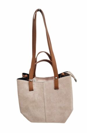 Borsa in vera pelle e camoscio, made Italy, con doppio manico lungo e corto, interno con sacca estraibile,chiusura con zip. misure L20 B10 H22 Spedizione Gratuita Borsa in vera pelle e camoscio, made Italy, con doppio manico lungo e corto, interno con sacca estraibile,chiusura con zip. misure L20 B10 H22 Spedizione Gratuita