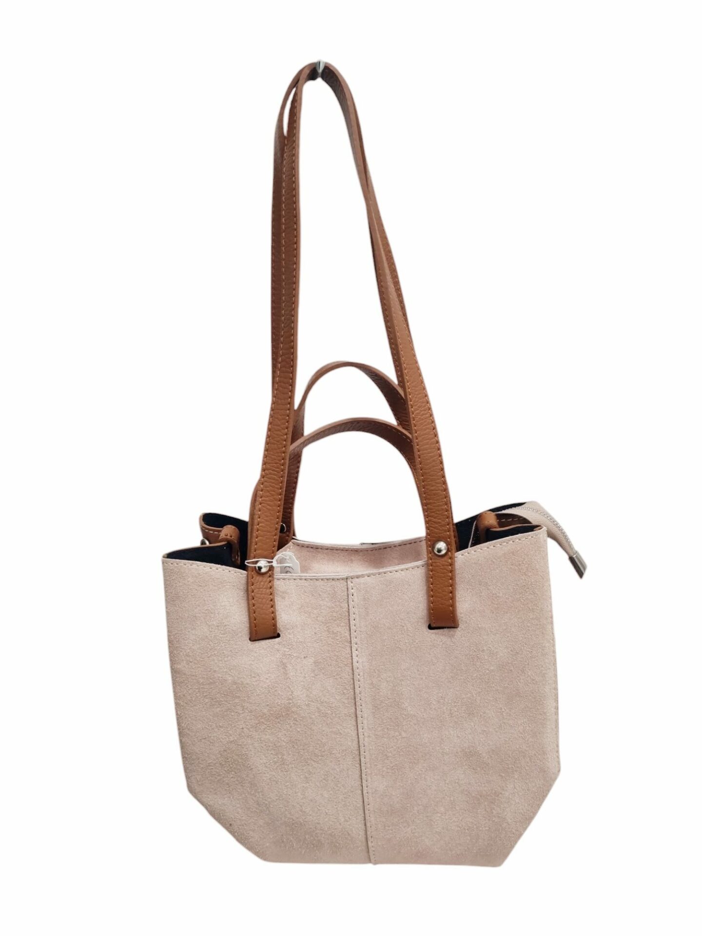 Genuine leather and suede bag, made in Italy, with double long and short handle, interior with removable bag, zip closure. dimensions L20 W10 H22 Free shipping Borsa in vera pelle e camoscio, made Italy, con doppio manico lungo e corto, interno con sacca estraibile,chiusura con zip. misure L20 B10 H22 Spedizione Gratuita