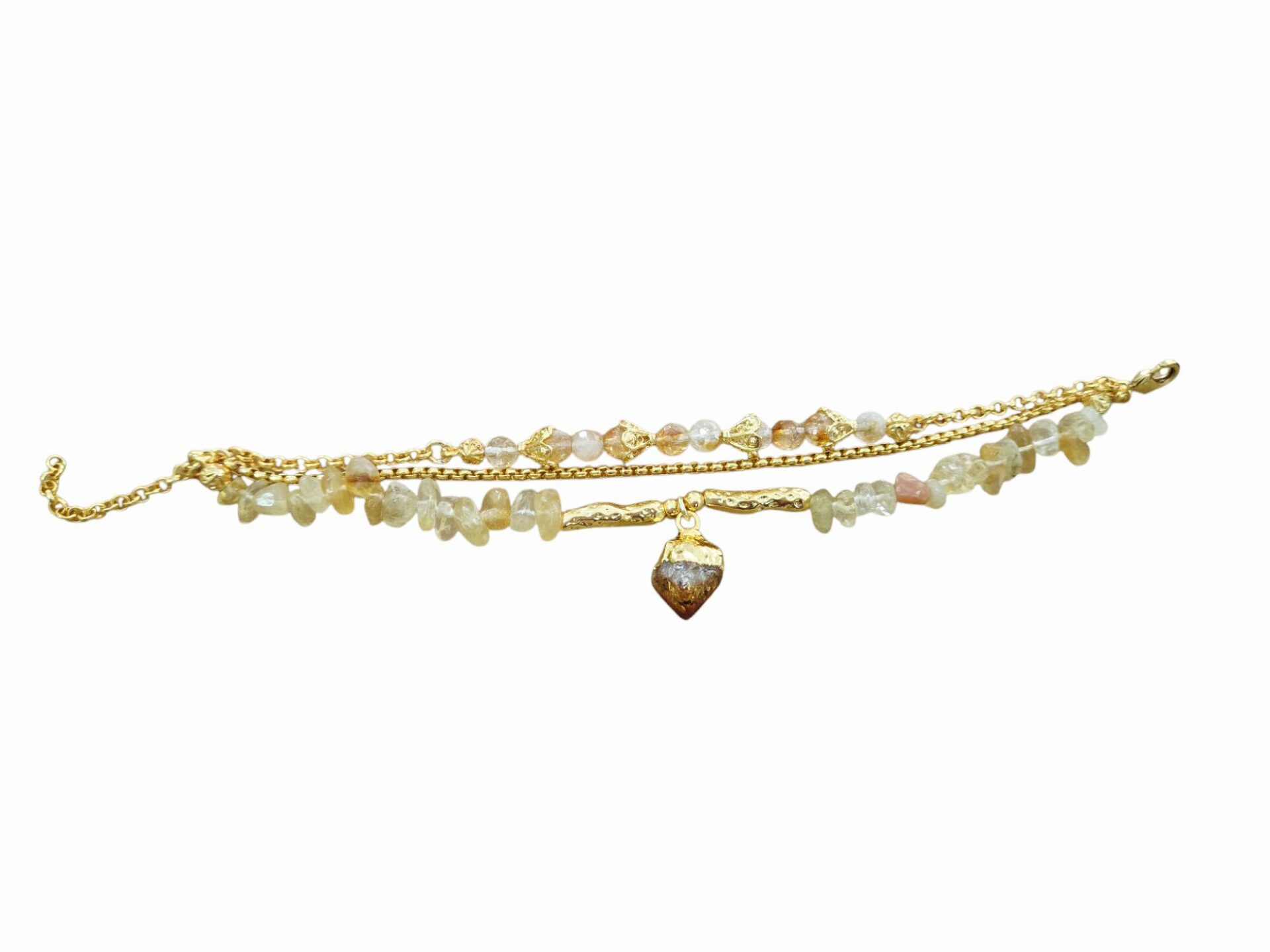 Bracelet made with three brass wires with citrine quartz. Adjustable length 21cm Free shipping Bracciale realizzato con tre fili in ottone con quarzo citrino. lunghezza regolabile 21cm Spedizione Gratuita