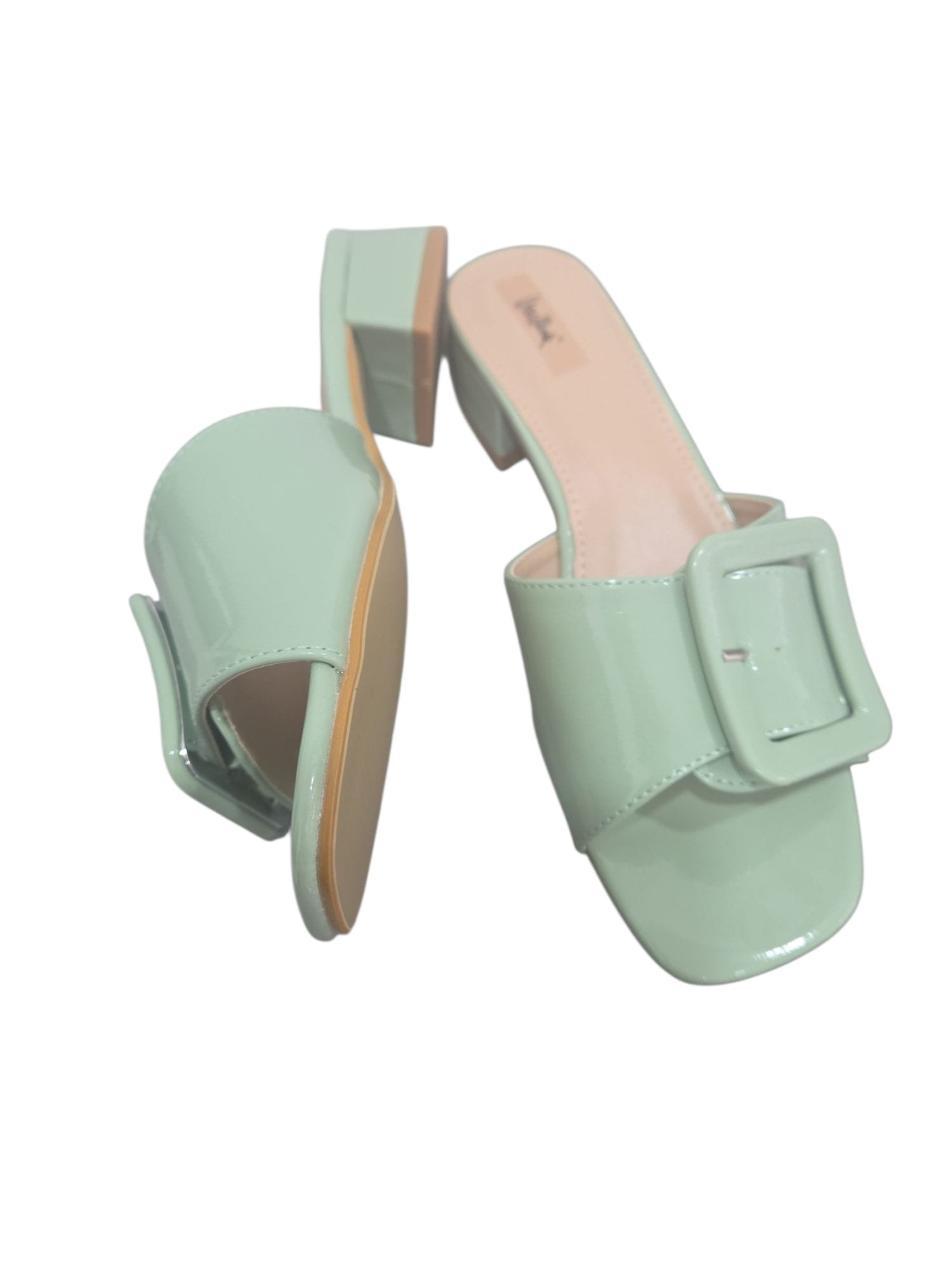 Shiny pastel green slipper with square heel H4 cm (6×5.5cm) Free shipping Ciabattina lucida colore verde pastello con tacchetto quadrato H4 cm ( 6×5.5cm) Spedizione Gratuita