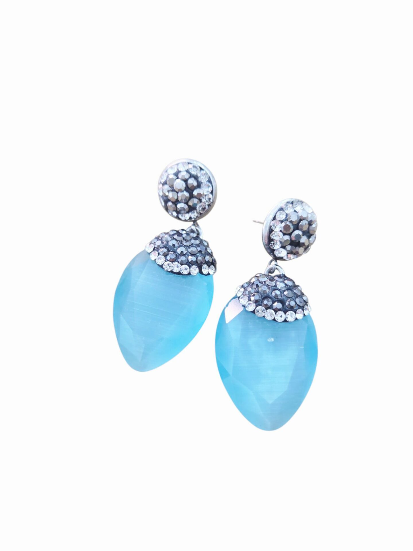 Orecchini realizzati con marcassite e occhio di gatto turchese lunghezza 4 cm peso 5.7gr Spedizione Gratuita