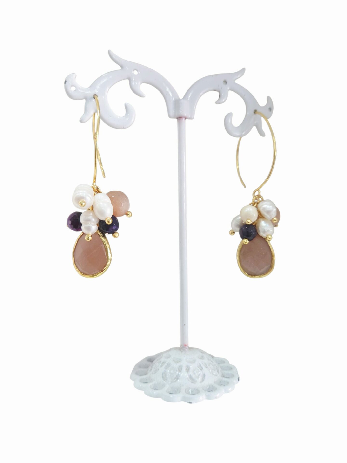 Earrings made with brass, natural stones and river pearls. Weight 5g, length 5cm. Free shipping Orecchini realizzati con ottone pietre naturali e perle di fiume.peso 5grlunghezza 5cm Spedizione Gratuita