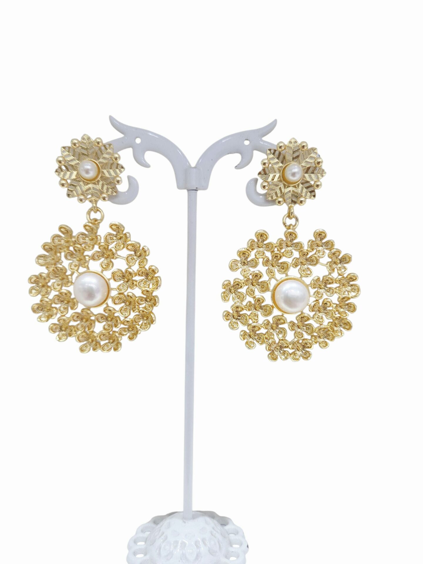 Orecchino realizzati con ottone e perla di fiume lunghezza 5.5cm peso 9.8gr Spedizione Gratuita