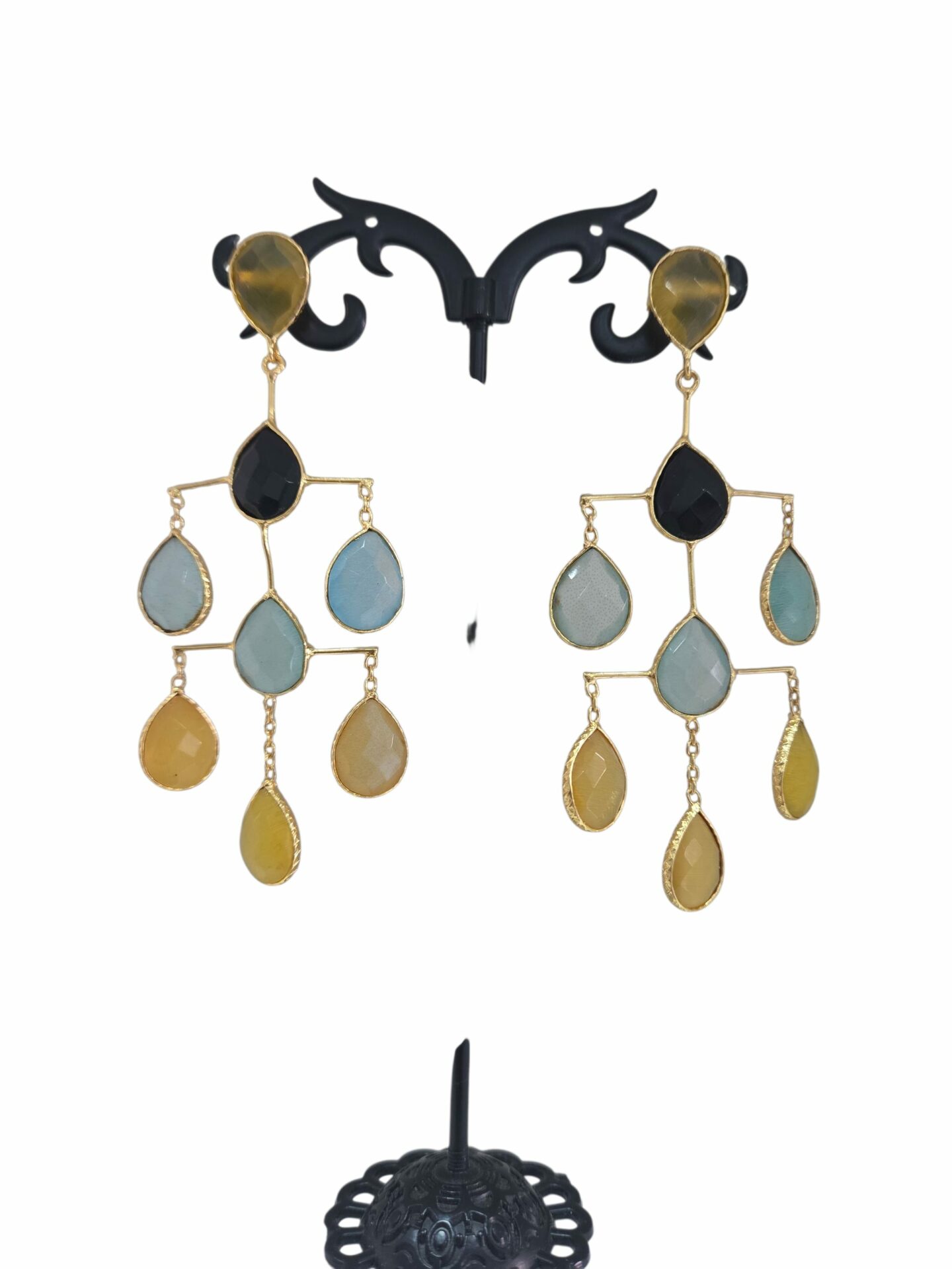 Orecchini realizzati con ottone e goccie occhio di gattolunghezza 8.5cmpeso 7.4gr Spedizione Gratuita Orecchini realizzati con ottone e goccie occhio di gattolunghezza 8.5cmpeso 7.4gr Spedizione Gratuita