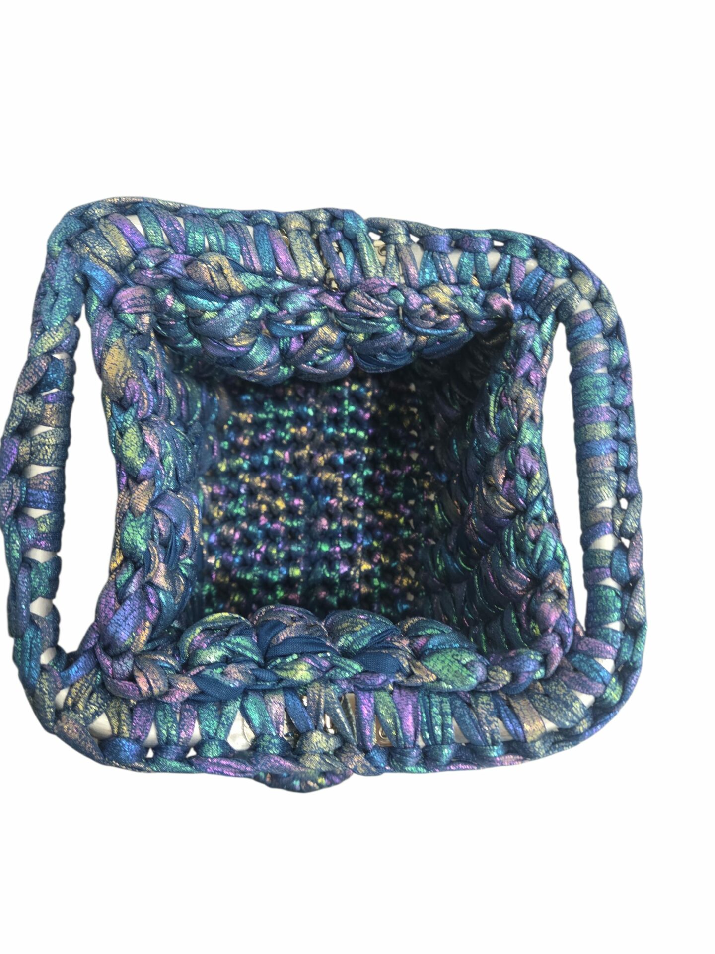 Borsa Clutch realizzata artigianalmente in tessuto metallizzato misure L23 B10 H 13 Spedizione Gratuita Borsa Clutch realizzata artigianalmente in tessuto metallizzato misure L23 B10 H 13 Spedizione Gratuita