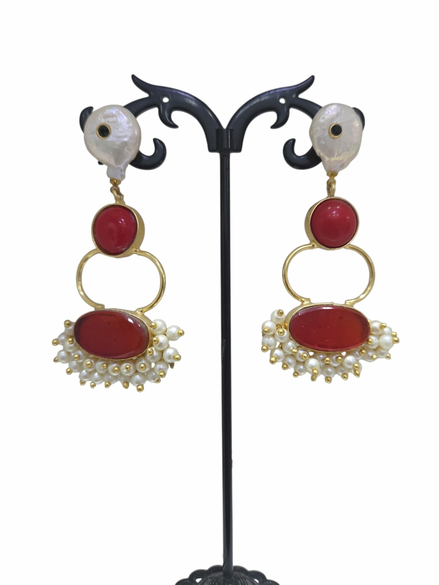 Orecchini realizzati artigianalmente con perle di maioraca,pietra naturale e perno con perle di fiume piatta e zirconelunghezza 6cmpeso 9.7gr Spedizione Gratuita Orecchini realizzati artigianalmente con perle di maioraca,pietra naturale e perno con perle di fiume piatta e zirconelunghezza 6cmpeso 9.7gr Spedizione Gratuita