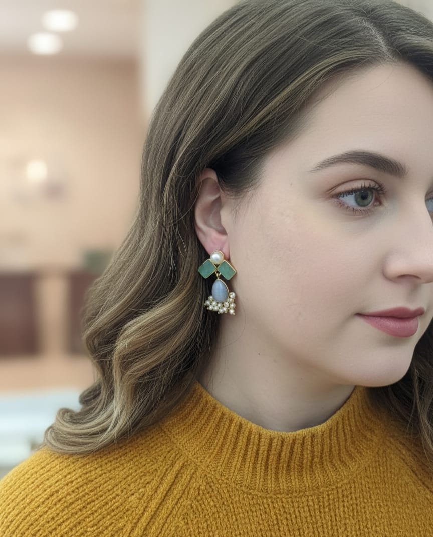 Orecchini realizzati con occhio di gattoe perle di Maiorca pendenti e incastonate su base in ottone.lunghezza 3.5cmpeso 8.3gr Spedizione Gratuita Orecchini realizzati con occhio di gattoe perle di Maiorca pendenti e incastonate su base in ottone.lunghezza 3.5cmpeso 8.3gr Spedizione Gratuita