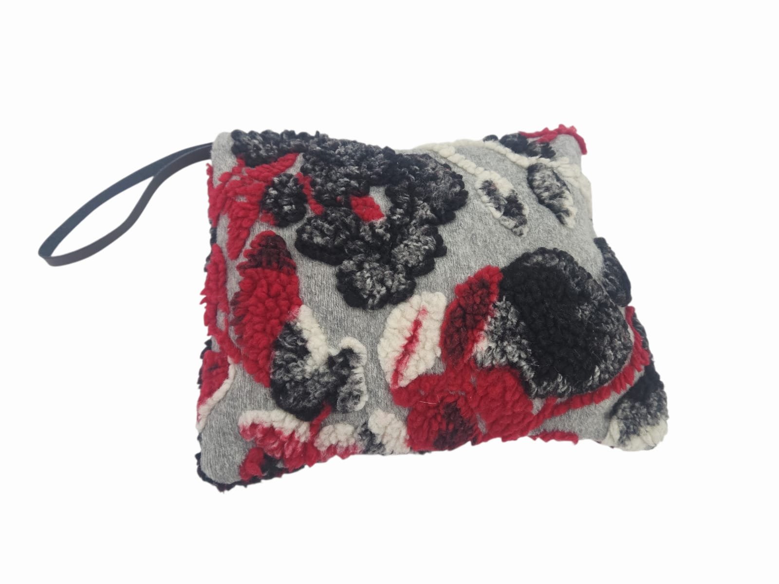 Wristlet bags made of fabric with genuine leather wristband, made in Italy, zip closure. Dimensions: L 27 H 23 Free shipping Borsette Polsiere realizzate in tessuto con polsiera in vera pelle,made italy, chiusra con zip. misure L 27 H23 Spedizione Gratuita