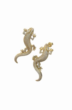 Orecchini  lobo gechibrealizzati con zirconi incastonati su base in ottone dorata
lunghezza 4cm
peso 3.8gr Spedizione Gratuita