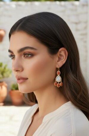 Orecchini  realizzati con perla di fiume piatta e corallo circondati da ottone, monachella in ottone. nichel free
lunghezza 6cm
peso 7.8gr Spedizione Gratuita