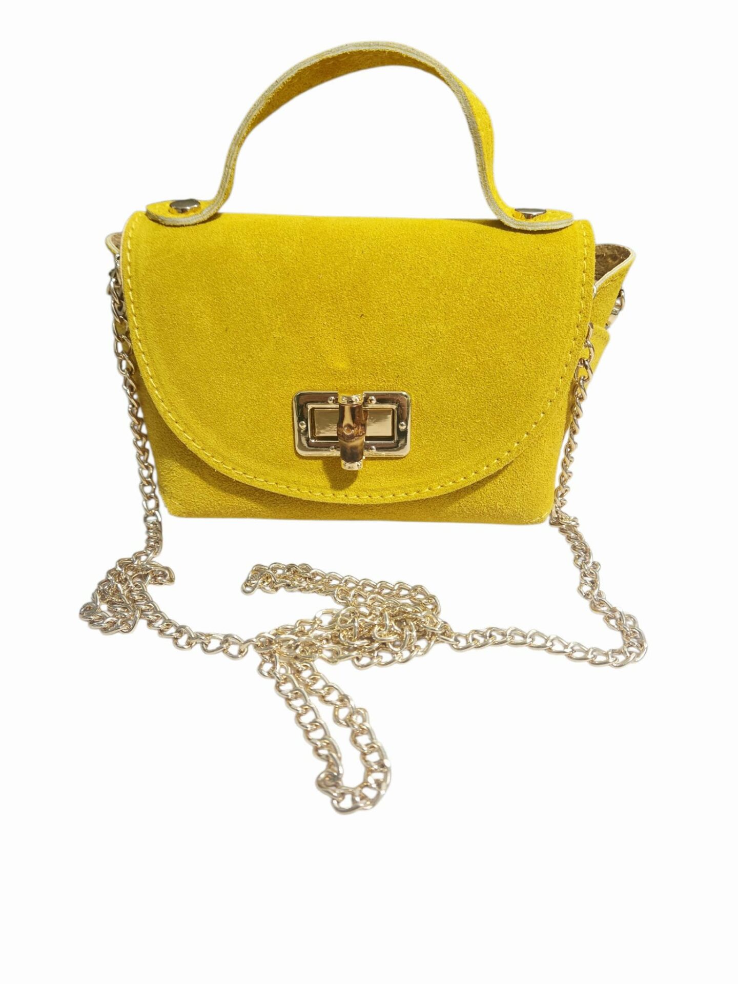 Suede shoulder bag with gold chain and bone closure. Size L16 W8 H10. Suede, genuine leather, made in Italy. Free shipping Tracollina in suede con catenella dorata,chiusura in osso. Misura L16 B8 H10. Camoscio,vera pelle,made Italy. Spedizione Gratuita