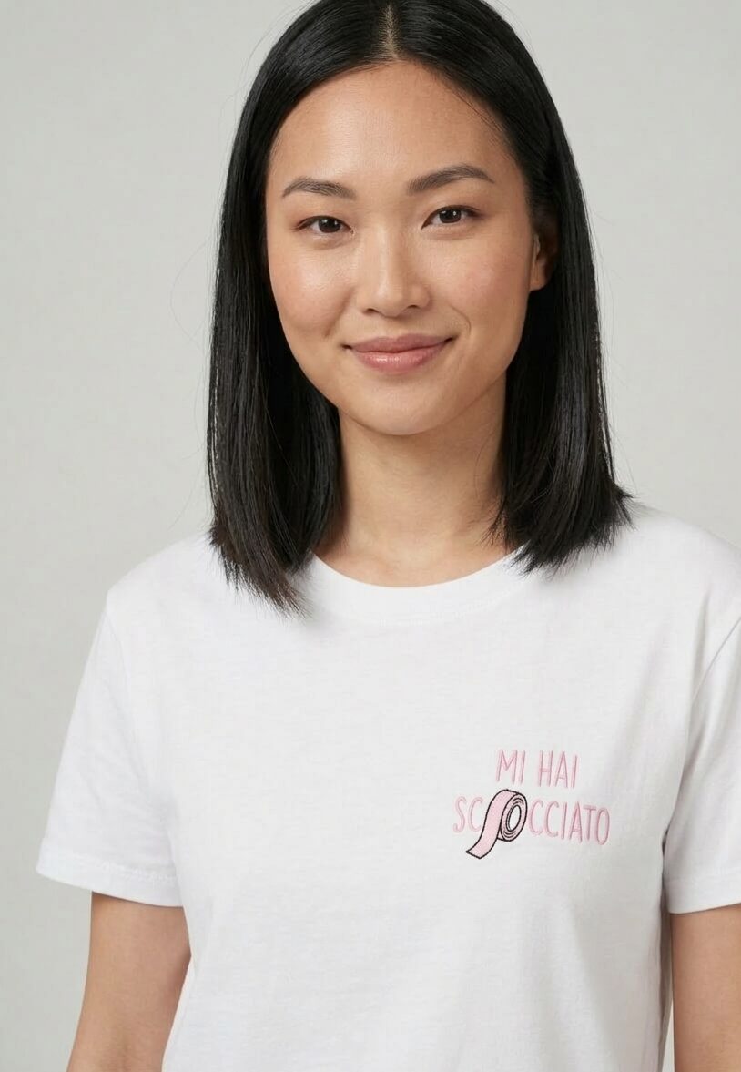 T shirt manica corta con scritta ricamata “mi hai scocciata” taglia unica, vestibilità morbida.
composizione 95% cotone 5% elastame Spedizione Gratuita T shirt manica corta con scritta ricamata “mi hai scocciata” taglia unica, vestibilità morbida.
composizione 95% cotone 5% elastame Spedizione Gratuita