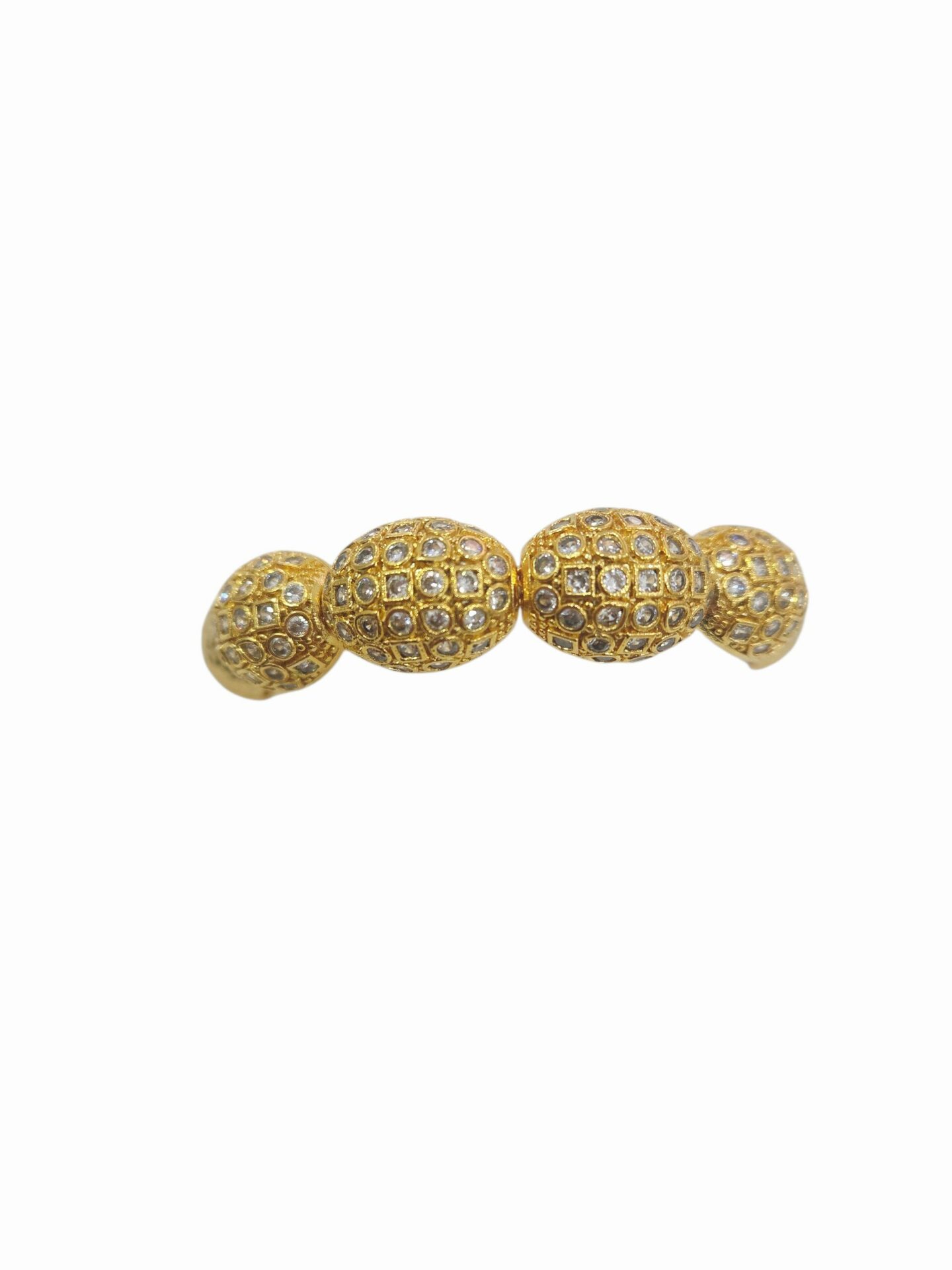 Interlocking bracelet handcrafted with beaten brass and 4 central ovals with set white zircons Free shipping Bracciale ad incastro realizzato artigianalmente con ottone battuto e 4 ovali centrali con zirconi bianchi incastonati Spedizione Gratuita