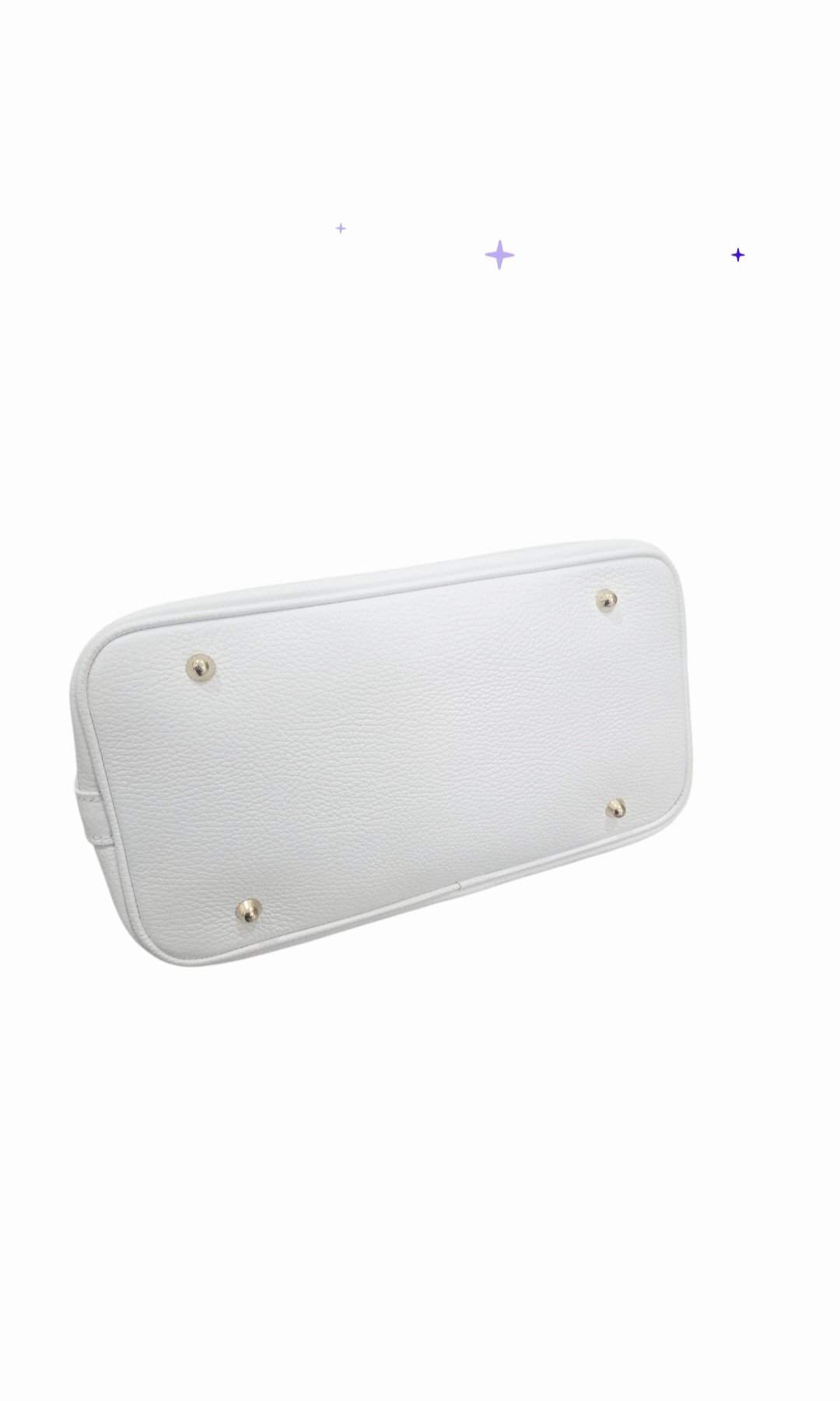 White genuine leather bag, made in Italy, Kelly model, with shoulder strap, lined interior with side pockets, zip closure, dimensions H23 W 16 L29 Free shipping Borsa in vera pelle bianca,made Italy, modello kelly, dotata di tracolla, interno foderato con tasche laterali,chiusura con zipmisure H23 B 16 L29 Spedizione Gratuita