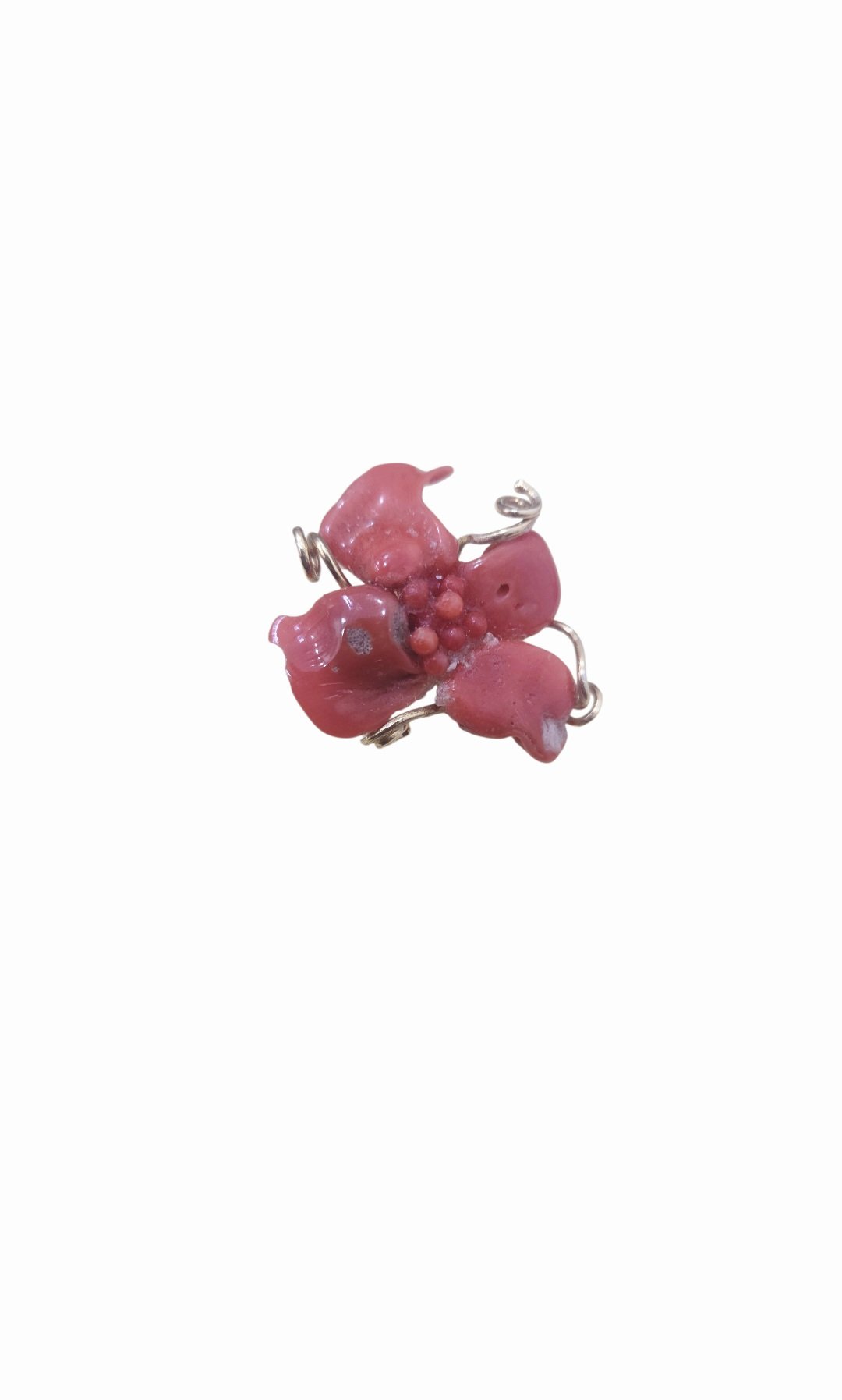 Anello regolabile realizzato con fiore in corallo di Torre del Greco,montato su argento925 placcato oro Spedizione Gratuita