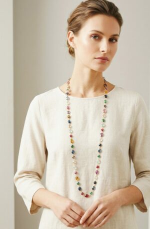 Collana lunga realizzata con quarzi multicolore contornati da ottone in varie forme possibilità di farla doppio giro.
lunghezza 1m Spedizione Gratuita