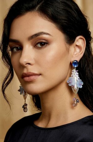 Orecchini realizzati artigianalmente con quarzi,ottone,fiori in lucite e perla di fiume allungata.
lunghezza 7cm
peso 8.5gr Spedizione Gratuita