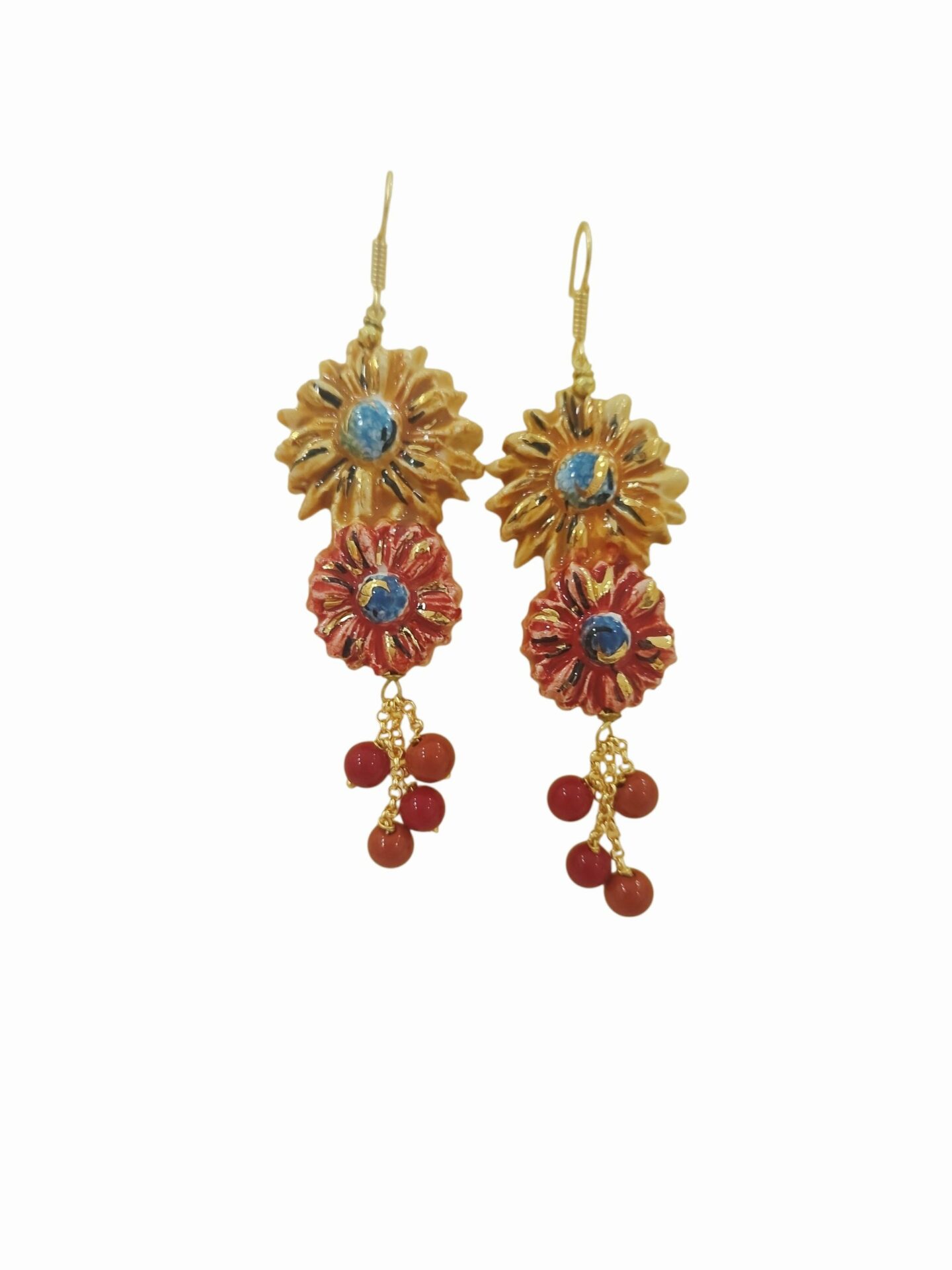 Orecchini fiori realizzati con ceramica di Caltagirone e pasta di corallo
lunghezza 9cm
peso 8.6gr Spedizione Gratuita